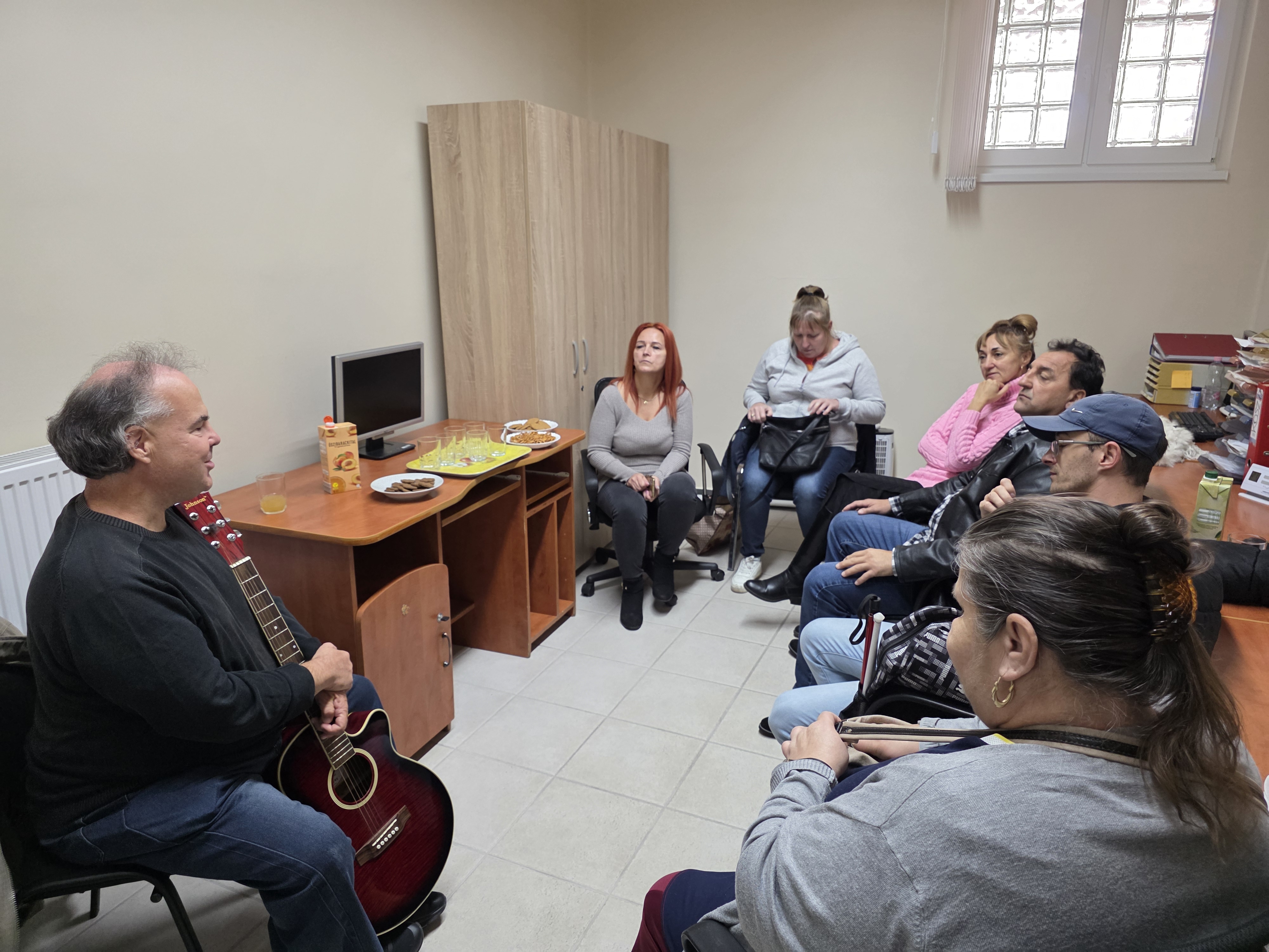 Zenés klubdélután