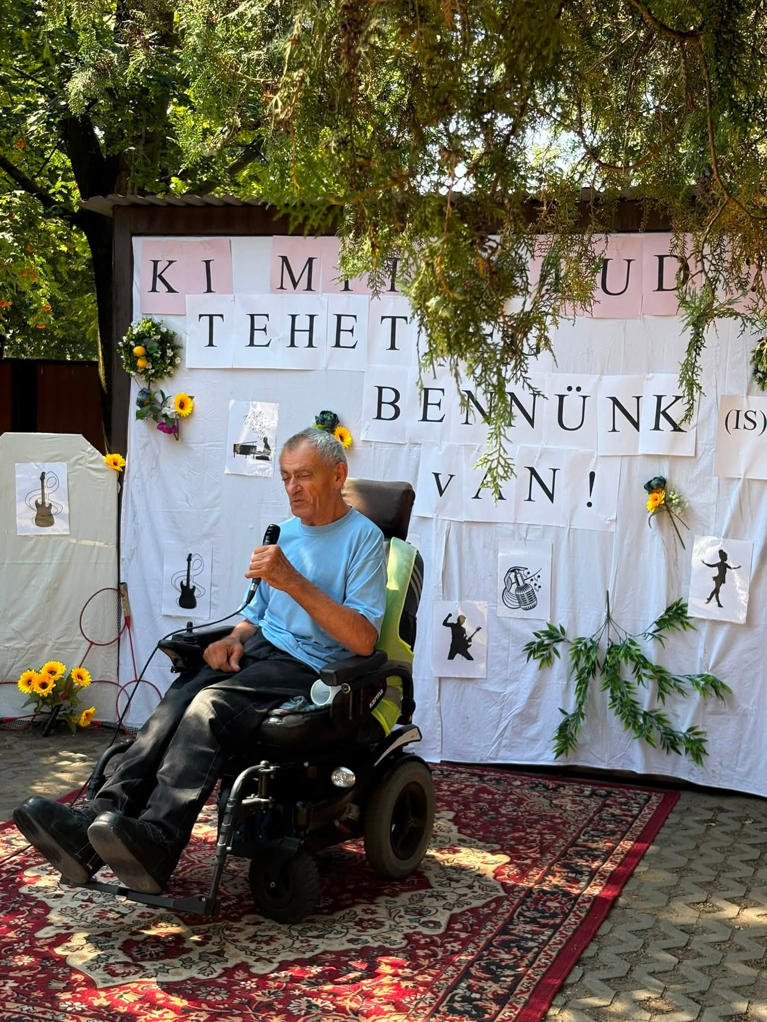 Ki mit tud